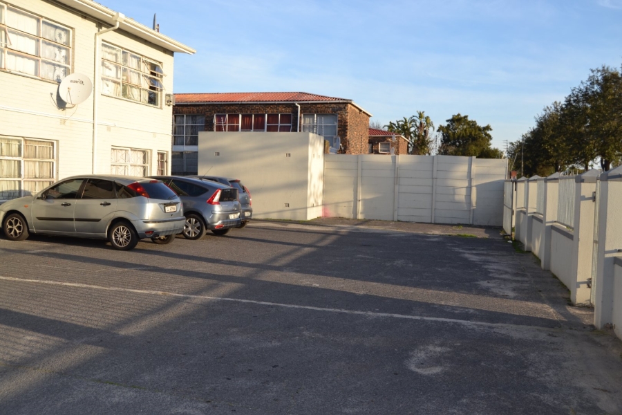 2 Bedroom Property for Sale in Oakdene Western Cape
